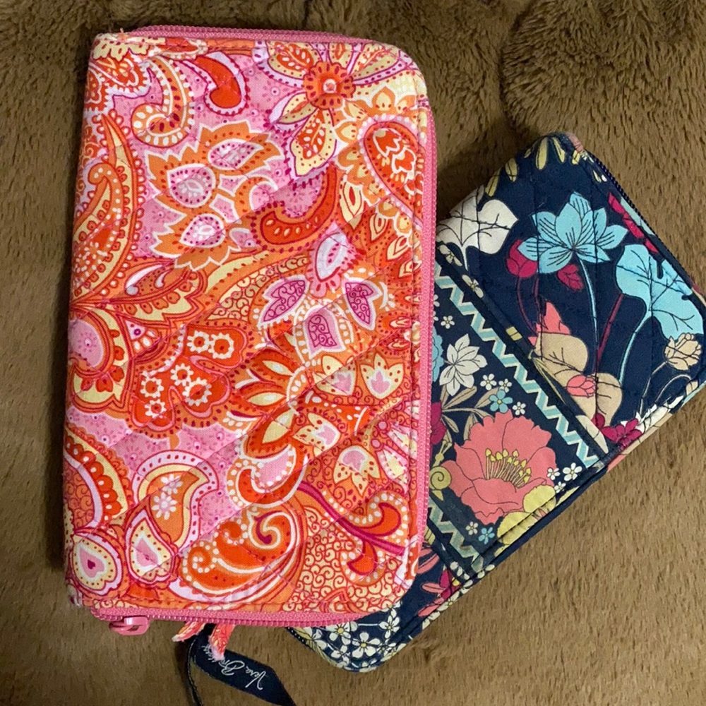 Vera Bradley Wallets (2) 💜✨